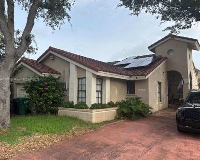 3 Bedroom 2BA 1528 ft Pet-Friendly Apartment For Rent in Kendall, FL