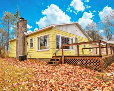 3 Bedroom 1BA 945 ft Single Family House For Sale in Evart, MI