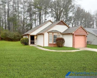 3 Bedroom 2BA 1074 ft House For Rent in DeKalb County, GA