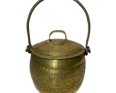 Early Middle Eastern Handcrafted Chased Brass Pot Kettle With Lid