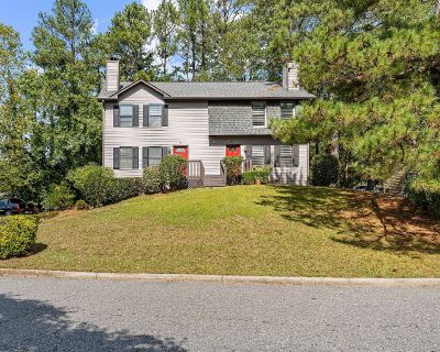 2 Bedroom 3BA 1350 ft Pet-Friendly Single Family Home For Rent in Roswell, GA