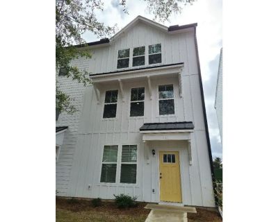 3 beds 2 bath townhome vacation rental in North Augusta, SC