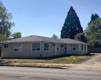 2 Bedroom 1BA 900 ft Apartment For Rent in Corvallis, OR