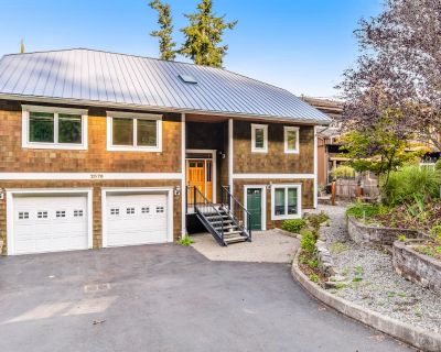 3 Bedroom 4.5 baths No pets 4.65 20 reviews What our guests are saying... AI-generated...