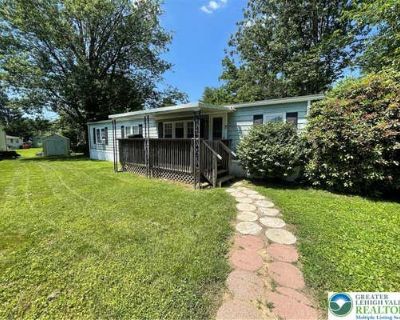 3 Bedroom 2BA 1344 ft Manufactured Home For Sale in UPPER MACUNGIE TWP, PA