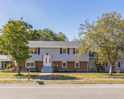 3 Bedroom 2BA 2052 ft Single Family Home For Sale in BILLERICA, MA
