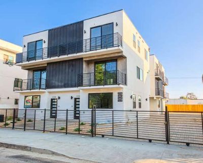 19 Bedroom 18BA 7945 ft Multi Family Home For Sale in NORTH HOLLYWOOD, CA