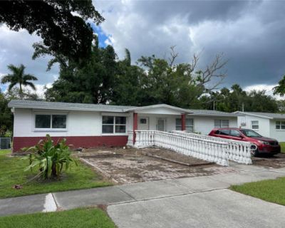 12 Bedroom 8BA 4720 ft Duplex For Sale in PUNTA GORDA, FL