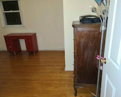 Available on: now. Furnished. Pet friendly. Parking available * Internet included * LGBTQ+ friendly * Cat friendly * Students welcome * 40+ years welcome. Room is 13x11 comes with large closet. House is shared with landlord. Communal space includes large kitchen, living room, and backyard with patio. Amenities include off street parking and on site laundry. utilities (power/gas/water/wifi/sewer...