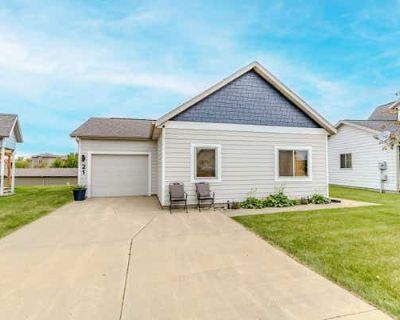 2 Bedroom 2BA 863 ft Furnished Single Family Home For Sale in ARNOLDS PARK, IA