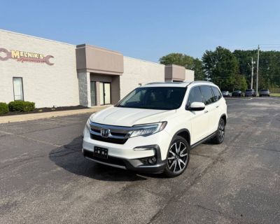 Used 2019 Honda Pilot Touring w/Rear Captain's Chairs  Automatic