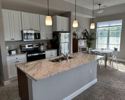 E Capitol Dr Unit,hartland, Home For Rent