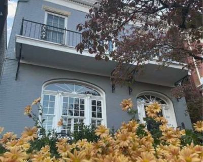 2005 Stuart Avenue. A city with dynamic culture and history, Richmond has lots to offer in arts and architecture. Patio / balcony Dishwasher Parking Recently renovated Fireplace Garbage disposal Unit Amenities dishwasher fireplace garbage disposal patio / balcony refrigerator recently renovated Property Amenities parking. 3 Bedroom. 3 Bathroom. 3975 ft