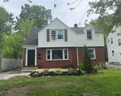 2 Bedroom 1BA 875 ft Apartment For Rent in Eggertsville, NY