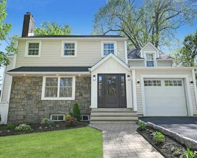 6 Bedroom 5BA Single Family Home For Sale in TEANECK, NJ