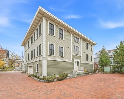 1 Bedroom 1BA 675 ft Condo For Sale in Cambridge, MA