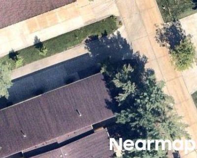 2 Bed 2 Bath Preforeclosure Property in Akron, OH 44313 - Hampton Ridge Dr