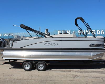 Avalon Catalina Quad Lounger 23 FT 2025