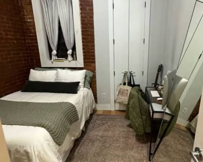 Minimum stay: 2 months. Deposit: 800. Bills included. Age preference: 18 - 70. Available for students. This private studio offers an ideal blend of comfort and privacy. It comes with its own bath, modern kitchen, and private closet, ensuring no shared spaces with other tenants. This spacious, fully furnished studio can also be arranged unfurnished if you prefer. High-speed WiFi and an in-unit w...