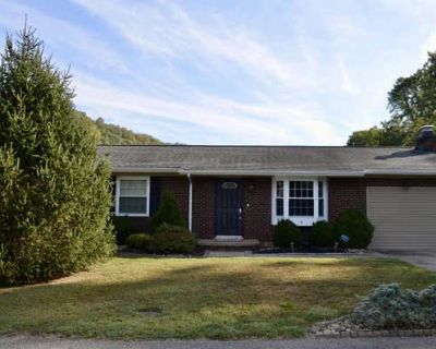 3 Bedroom 2BA 1296 ft Single Family Home For Sale in BARBOURSVILLE, WV