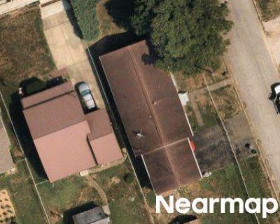 4 Bed 1.5 Bath Bankruptcy Property in Parkersburg, WV 26101 - Lenore St