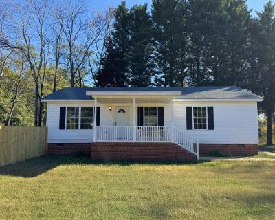 3 Bedroom 2BA 1056 ft Pet-Friendly Apartment For Rent in Parker, SC