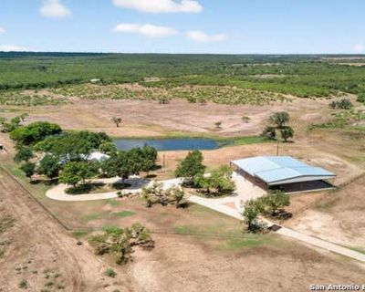 3 Bedroom 4BA 3400 ft Farm For Sale in DEVINE, TX