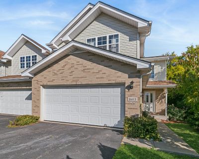 3 Bedroom 2BA 2000 ft Townhouse For Sale in Flossmoor, IL