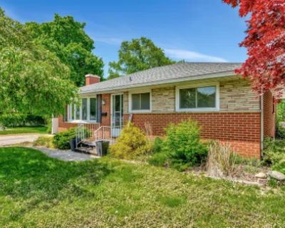 1015 Braeside Street. Rental Period: Unlimited. Available from: ASAP. Charming Main Floor Lease in Family-Friendly Neighbourhood Welcome to this beautifully maintained main floor unit, offering comfort, convenience, and a place you'll be proud to call home. This bright and spacious layout features 2 bedrooms, a full 3-piece bathroom, and a stylish open-concept living and dining area-perfect for...