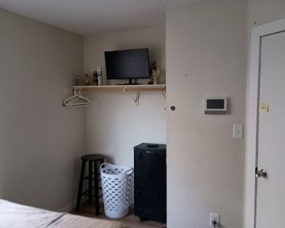 Furnished Room for Rent - Room for rent acces to the whole house