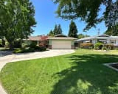 3 Bedroom 2BA 1900 ft² House For Rent in Modesto, CA 609 Westchester Ct