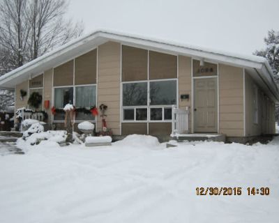 3 Bedroom 2BA 1300 ft Apartment For Rent in Kalispell, MT