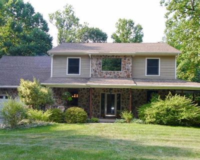 4 Bedroom 3BA 2665 ft Single Family House For Sale in Hummelstown, PA