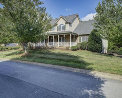 5 Bedroom 4BA 4040 ft Single Family Home For Sale in JONESBOROUGH, TN