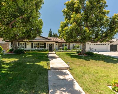 4 Bedroom 2BA 2494 ft Single Family House For Sale in Bakersfield, CA