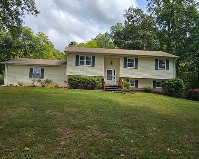 4 Bedroom 3BA 2188 ft Single Family Home For Sale in WARRENTON, VA