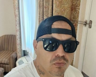 Gabriel - Needs a House on iROOMit or a Room