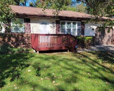 3 Bedroom 2BA 1512 ft Apartment For Rent in Portage, IN