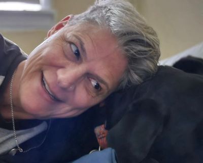 Kim - Needs an Apartment on iROOMit or a Room