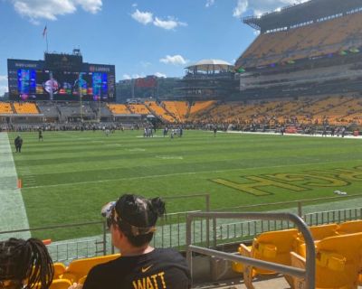 4 seats Pittsburgh Steelers section 120 Row E 4 rows from field!