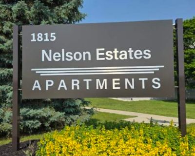 1 Bedroom 1BA 700 ft Pet-Friendly Apartment For Rent in Kendallville, IN