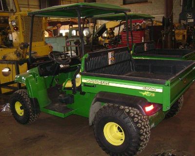 John Deere Gator