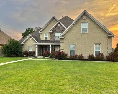 5 Bedroom 4BA 3706 ft Single Family Home For Sale in MAUMELLE, AR