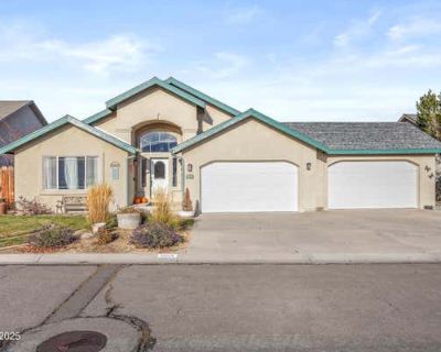 3 Bedroom 2BA 2156 ft Single Family Home For Sale in CARSON CITY, NV