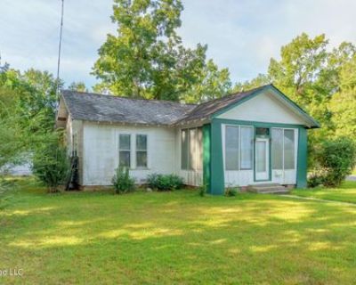 3 Bedroom 2BA 1775 ft Single Family House For Sale in Columbia, MS