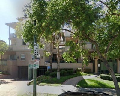 3 Bedroom 3BA 2050 ft Condo For Rent in Glendale, CA