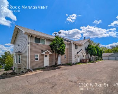 2 Bedroom 1BA Pet-Friendly Apartment For Rent in Duluth, MN
