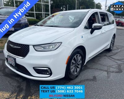 Used 2023 Chrysler Pacifica Hybrid Limited