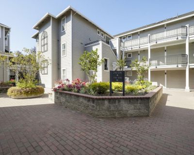 1 Bedroom 1BA 776 ft Condo For Sale in EAST PALO ALTO, CA