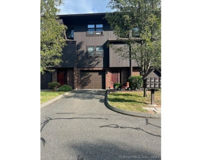 2 Bedroom 1BA 1252 ft² Residential For Sale in Meriden, CT